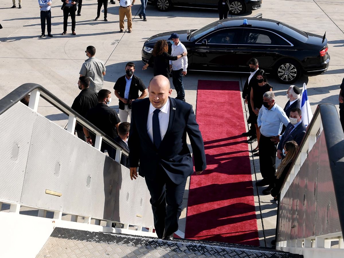 Israeli Prime Minister Naftali Bennett departed Aug. 24 for his first diplomatic visit to Washington, D.C., at the invitation of U.S. President Joe Biden. (Photo: Avi Ohayon / GPO)