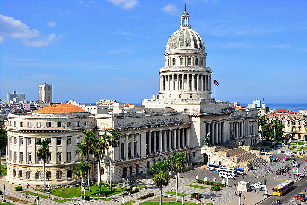 Photo of Cuba's El Capitolio in Havana in the sunshine